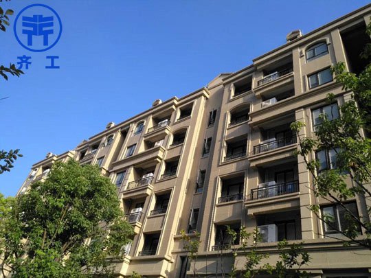 巖棉復(fù)合板有哪些建筑材料方面的優(yōu)勢(shì)？